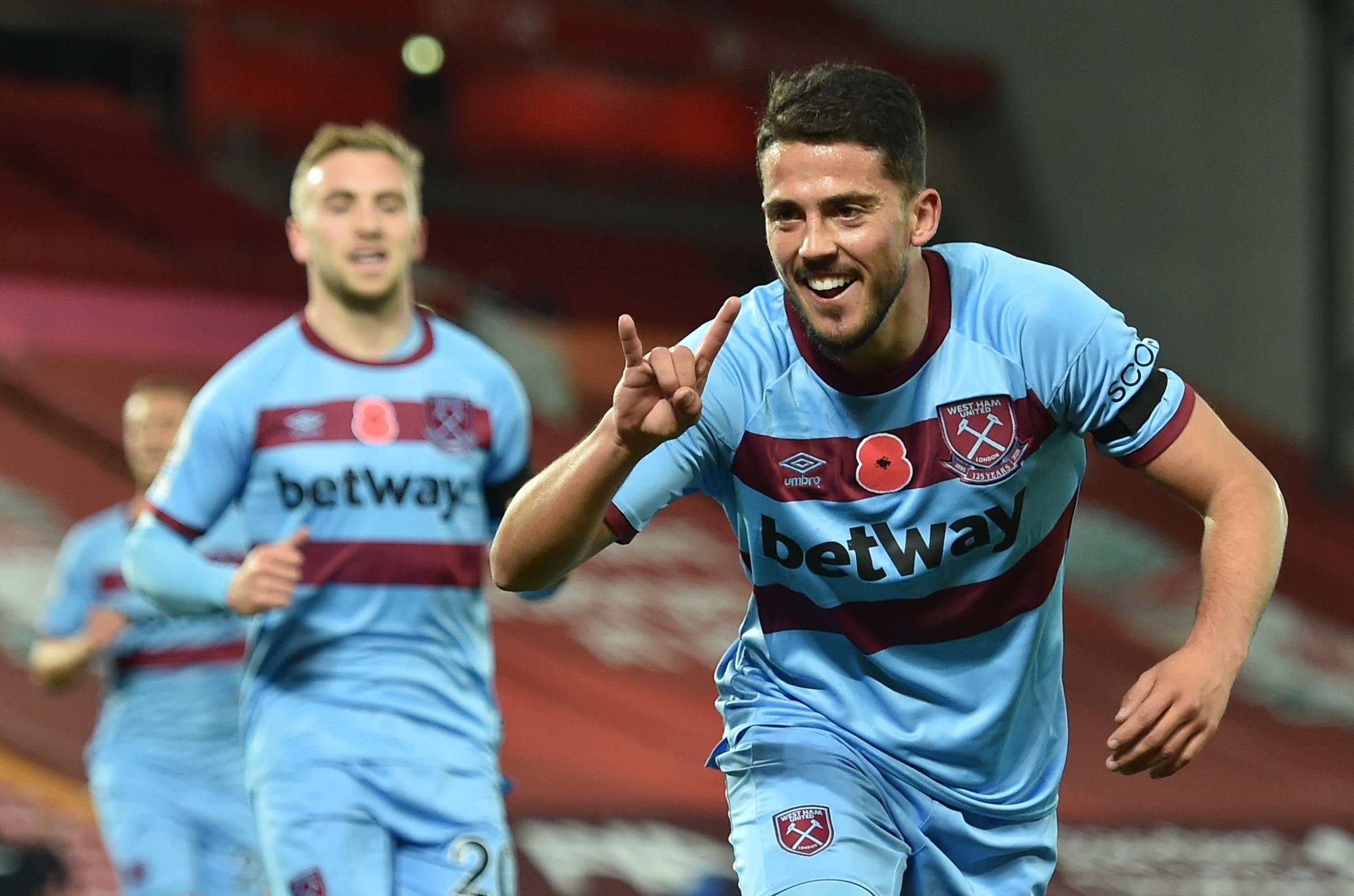 不仅因为两 不仅因为两